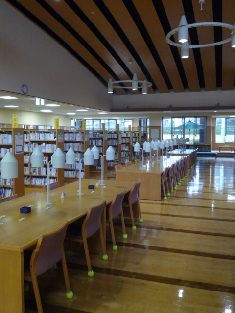 菊陽町図書館